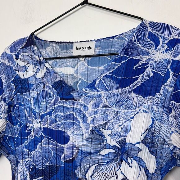 Leo & Ugo Paris Floral Crinkle Top 2 - Picture 2 of 6